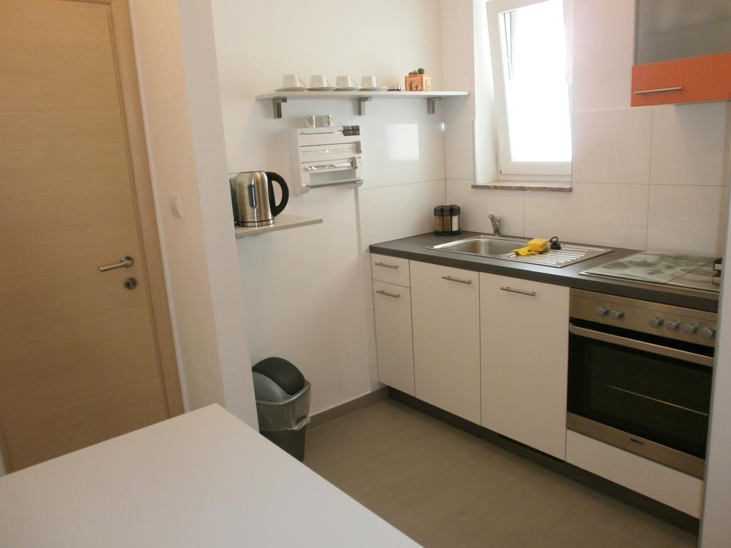 Apartments Bora Ližnjan Buitenkant foto